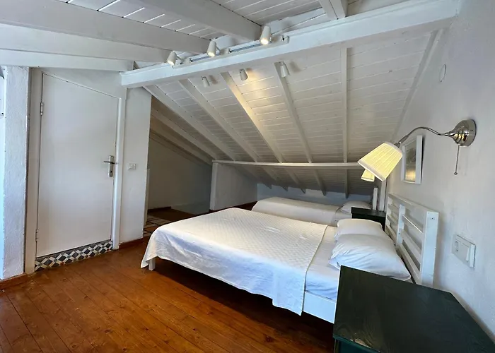 Nefes Ada Taş Bina - çatı Dubleksi Daire Bozcaada